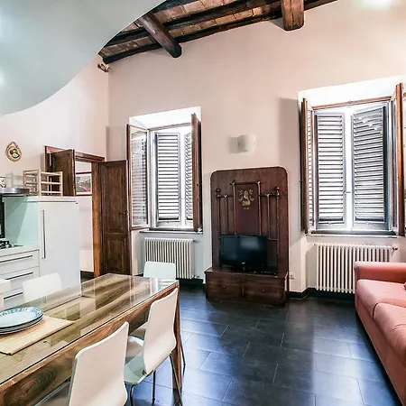 Polveriera Halldis Apartment רומא